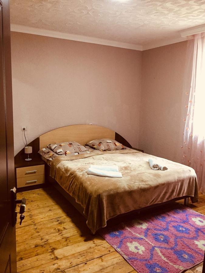 Sunny Guesthouse Kasbegi Buitenkant foto